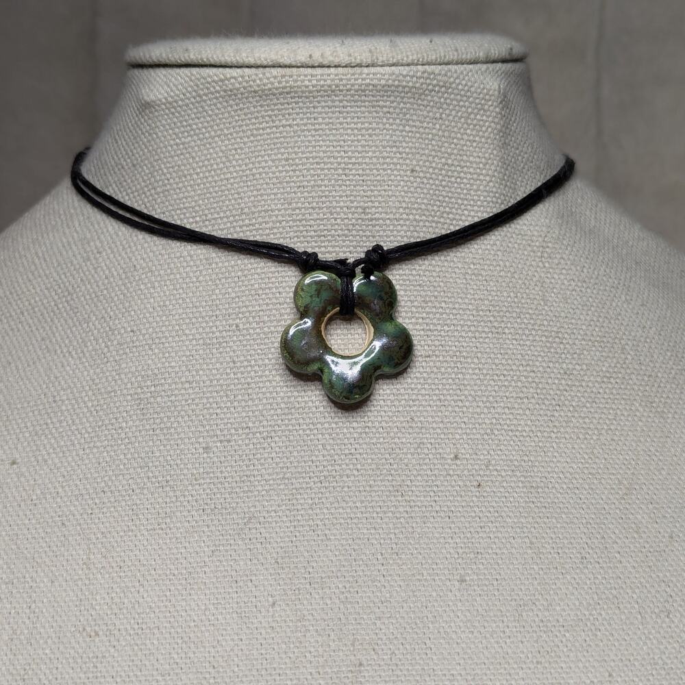Green Ceramic Flower Pendant Choker Necklace Handmade Boho Hippie Whimsical Y2K